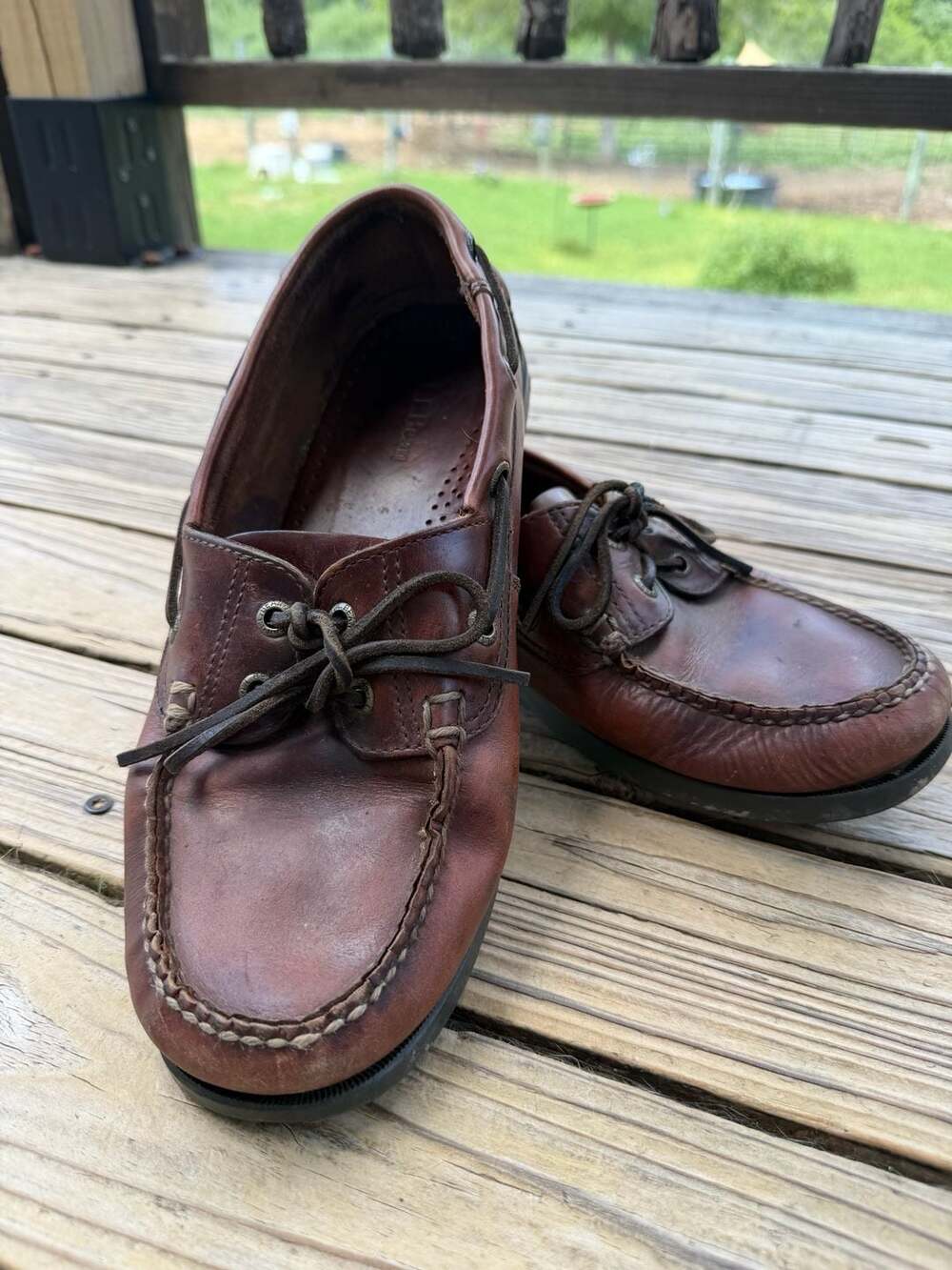 L.L.Bean Men's Brown Leather Boat Shoes Size 8.5